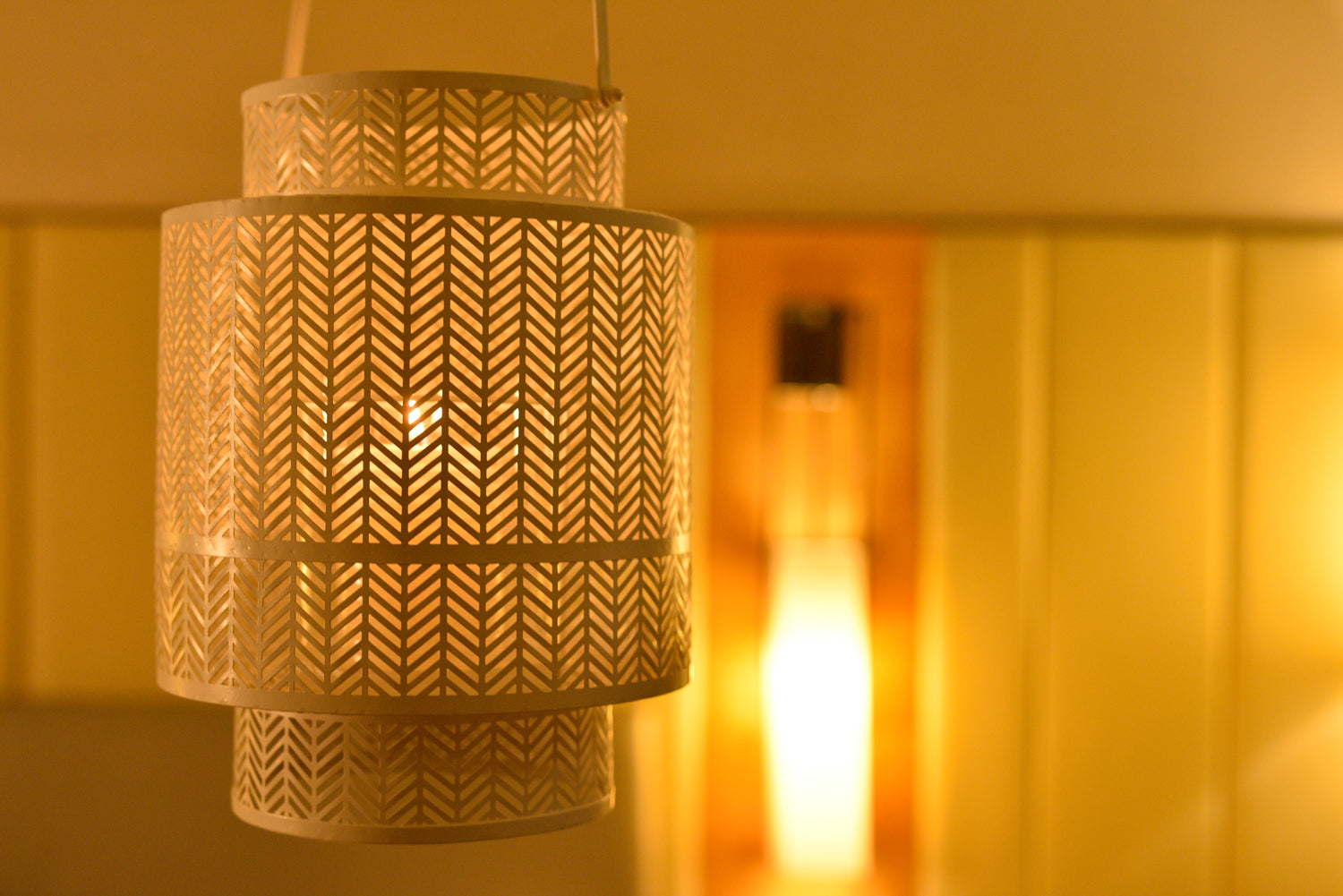 Black and White Hanging Candle Holder Lantern - Decozen