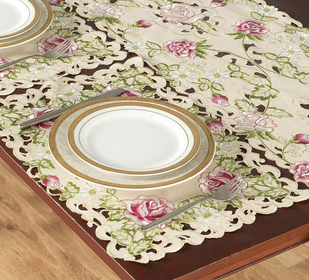Set of four placemats with European embroidery by COSP3127-PM, featuring intricate woven designs on fabric surfaces.