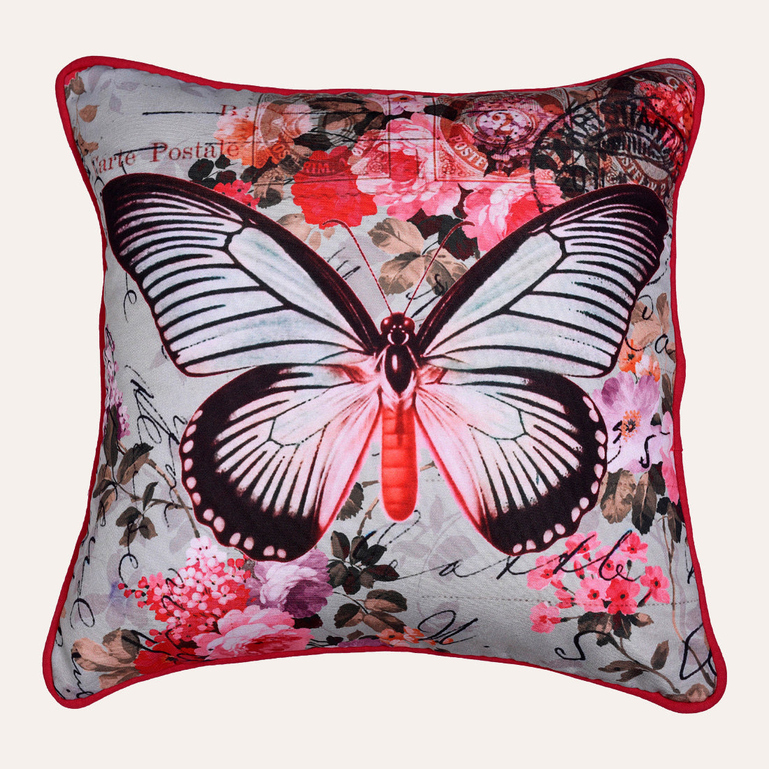 Butterfly printed design throw pillow cover, decorative cushion cover with vibrant butterfly pattern, suitable for home decor.