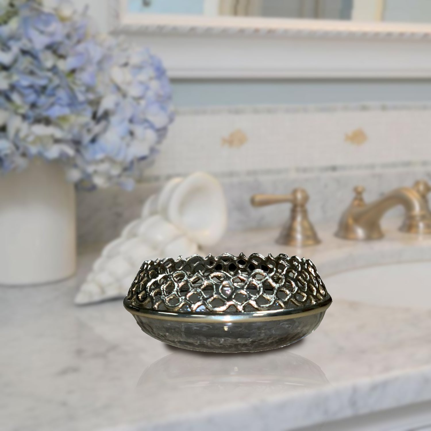 Elegant Haven – Modern Decorative Counter Accessory Handmade Bathroom Soap Dish - Decozen