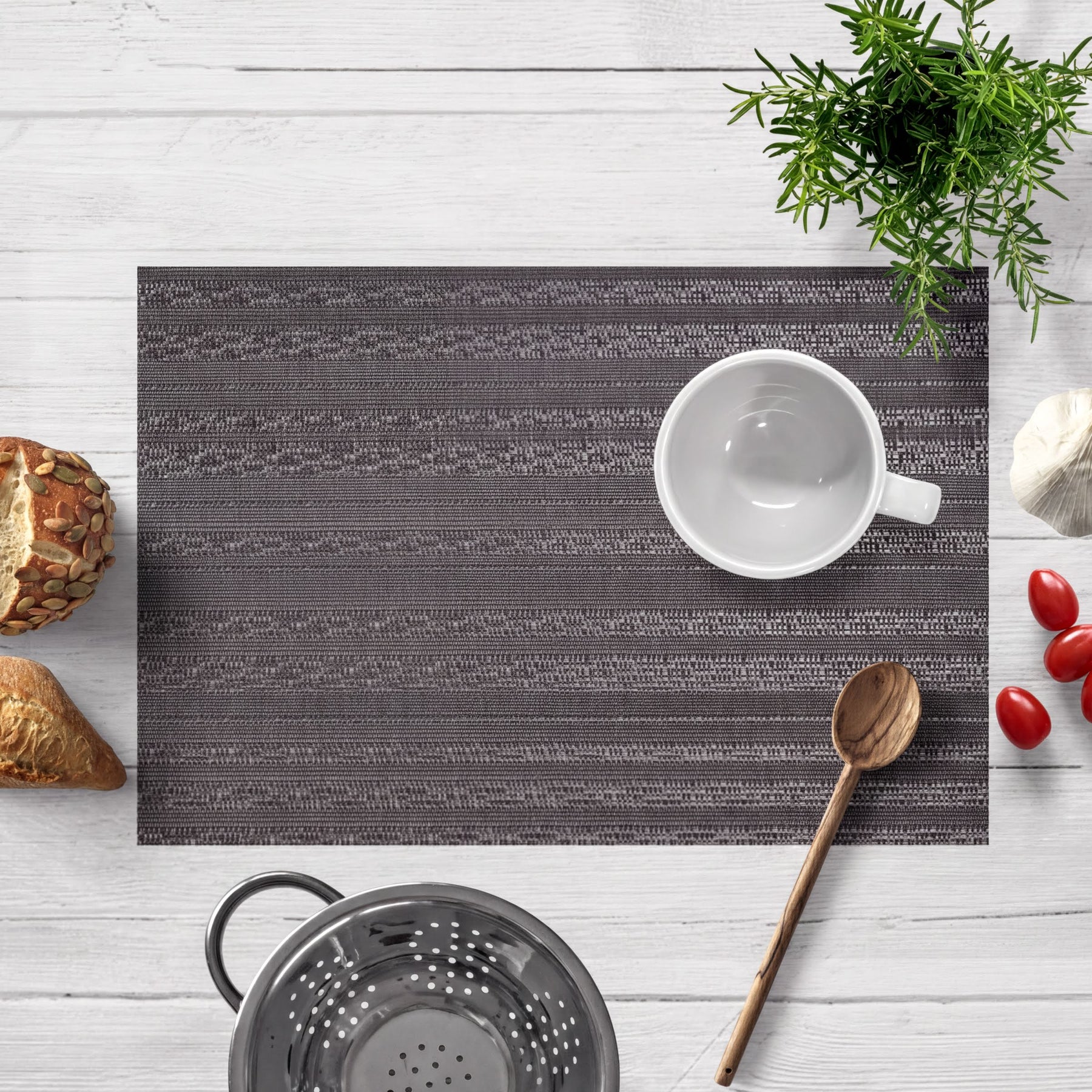 Set of four PVC placemats for dining table, durable and easy to clean, from the 81811 brand, with colorful design and textured surface.