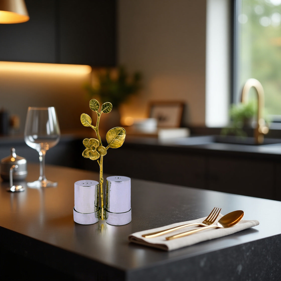 Salt & Pepper Shaker Set - Decozen