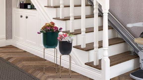 Planter with Metal Stand - Decozen