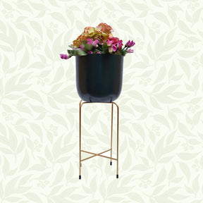 Planter with Metal Stand - Decozen