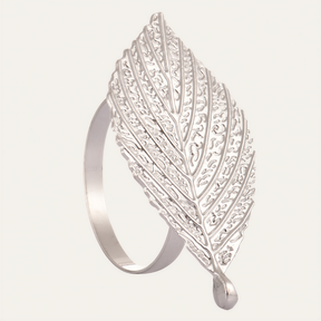 Set of four Silver Leaf napkin rings in silver leaf design, elegant decorative tableware for dining table décor.