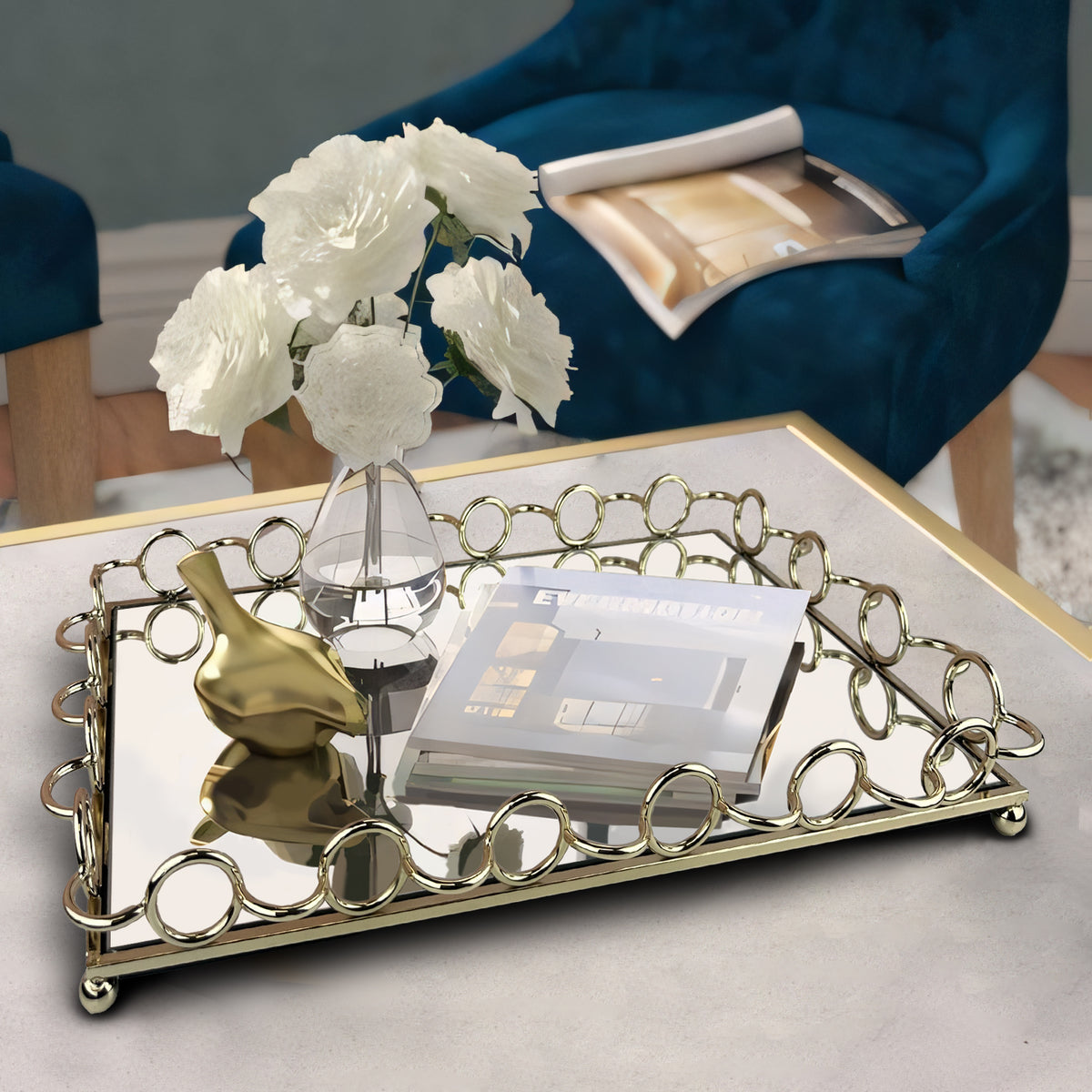 Glass serving tray with ring accents, perfect for kitchen décor, featuring a clear design and elegant details.