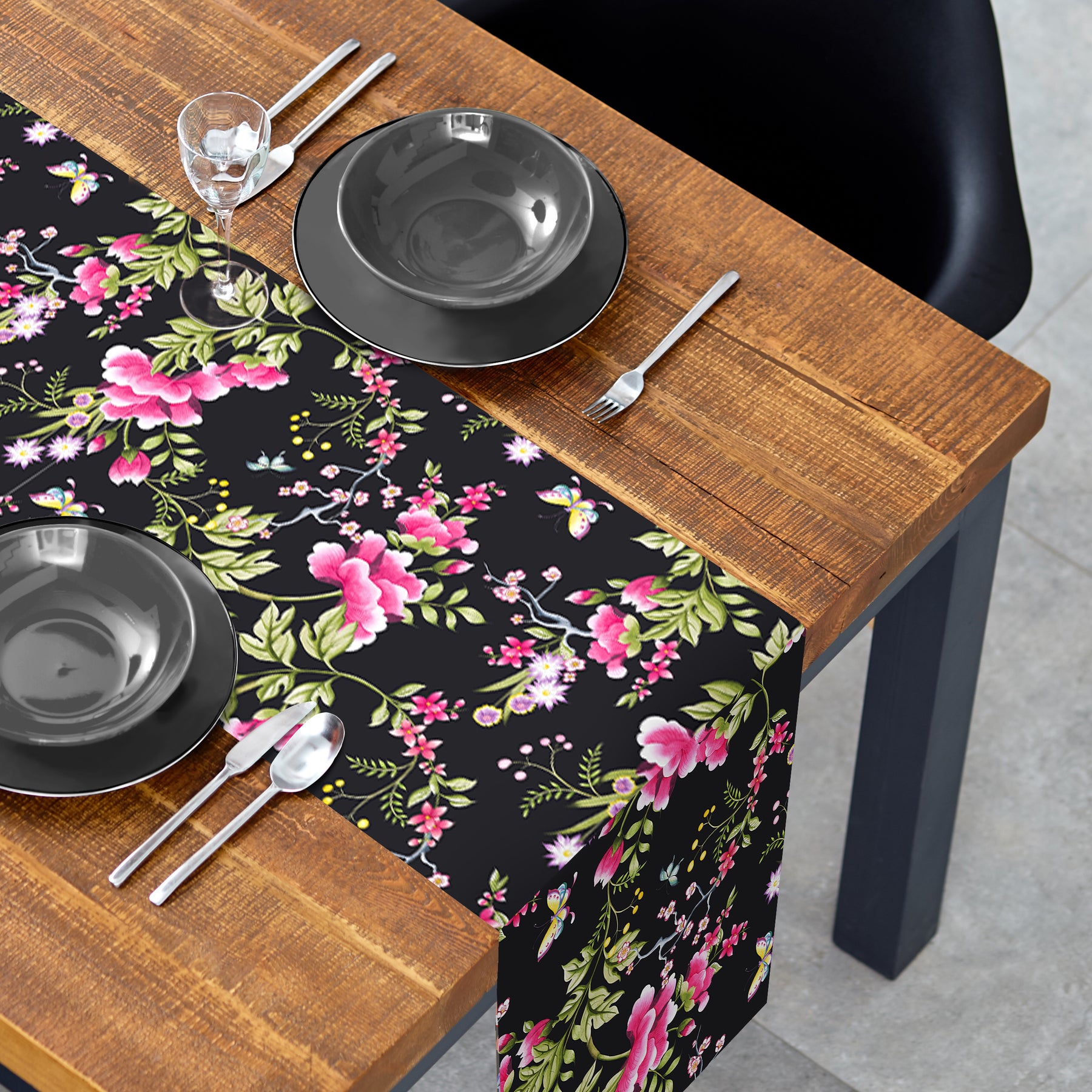 Printed Table Runner - Saku Black