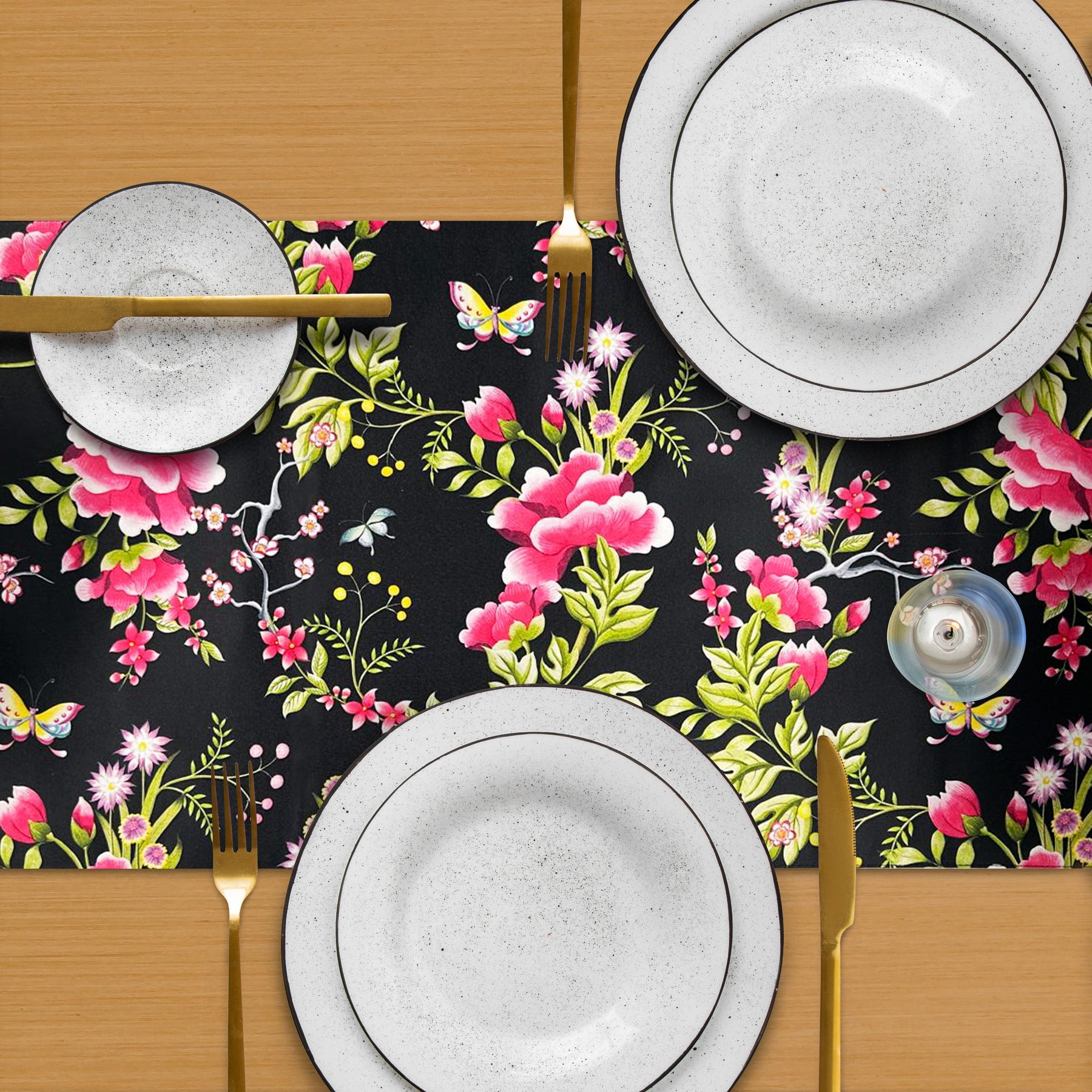 Printed Table Runner - Saku Black