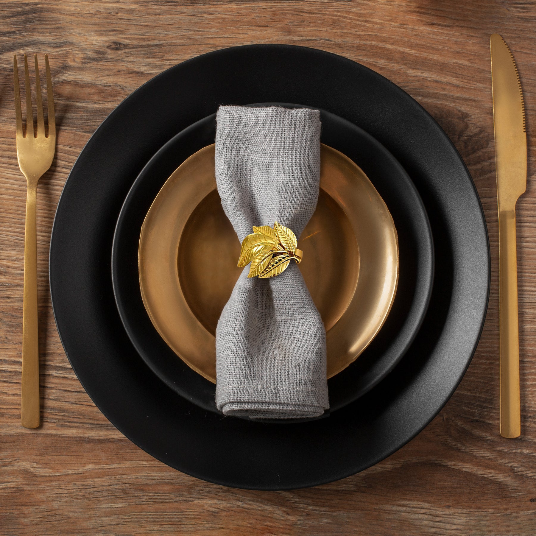 Napkin Rings in Gold Leaves Design