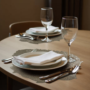 Leaf Cut Out Vinyl Placemats - Set of 6 - Decozen