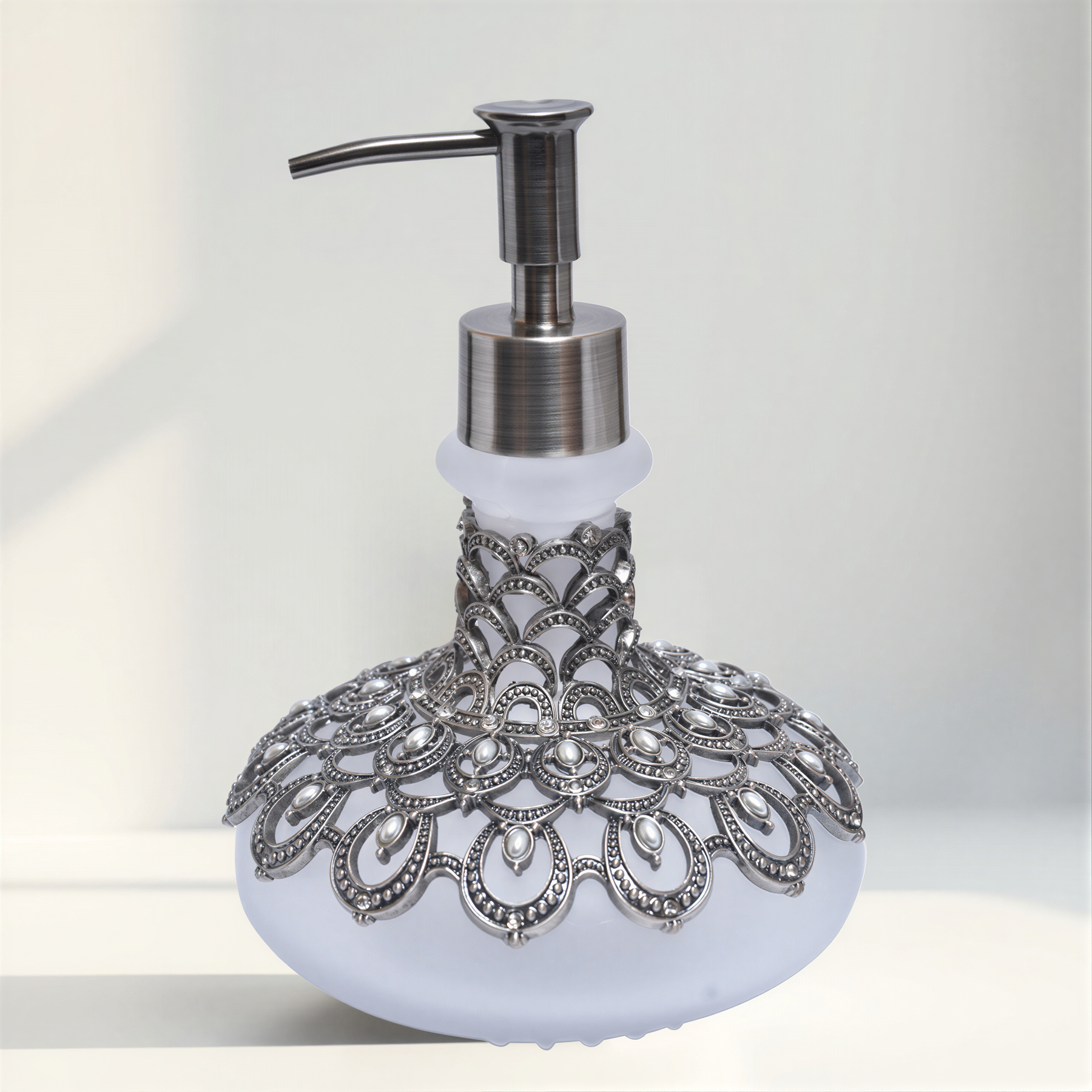 Capriana Haven – Modern Decorative Bathroom Accessory Handmade Soap Dispenser, 12.5 oz - Decozen 