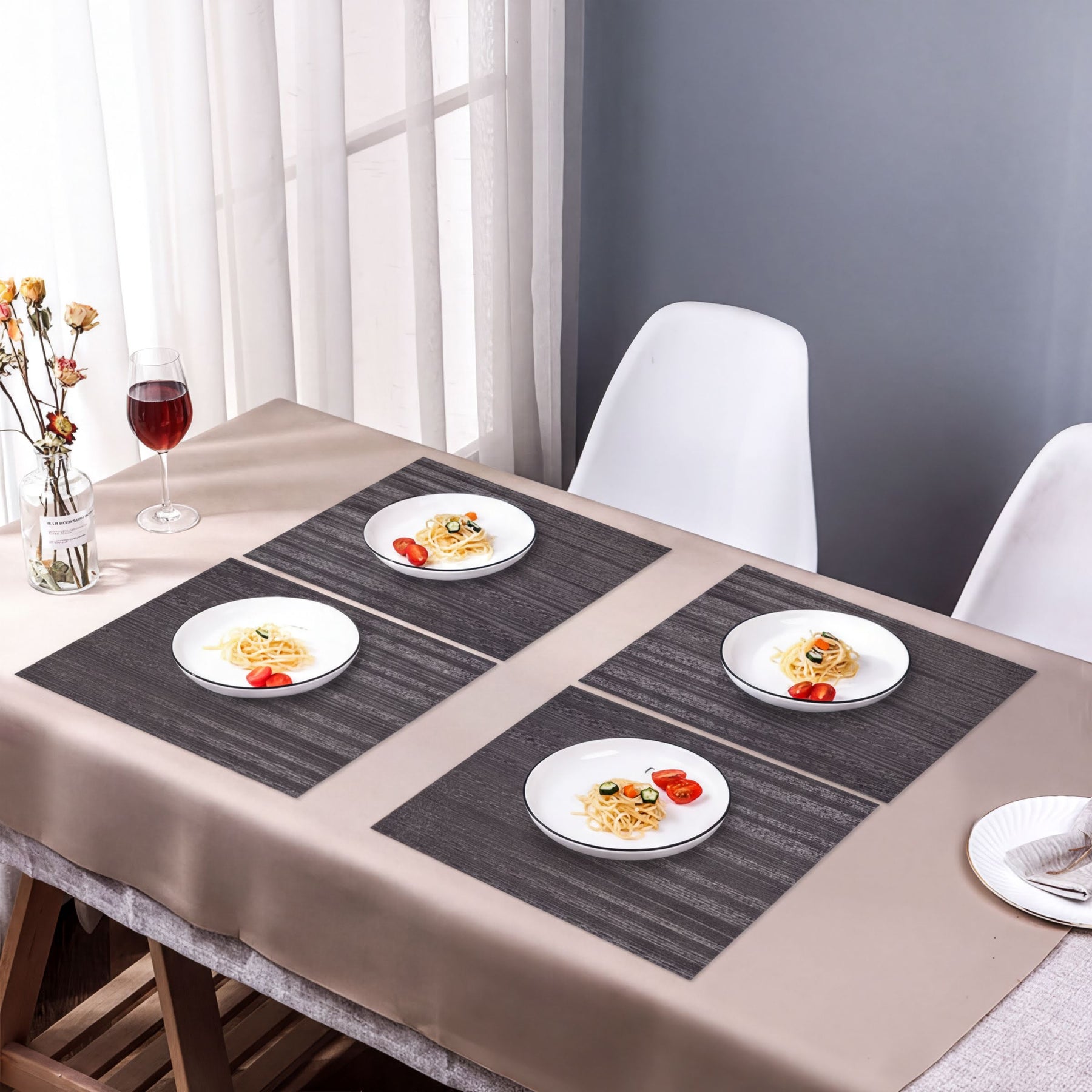 Set of four PVC placemats for dining table, durable and easy to clean, in a stylish design by 81811.