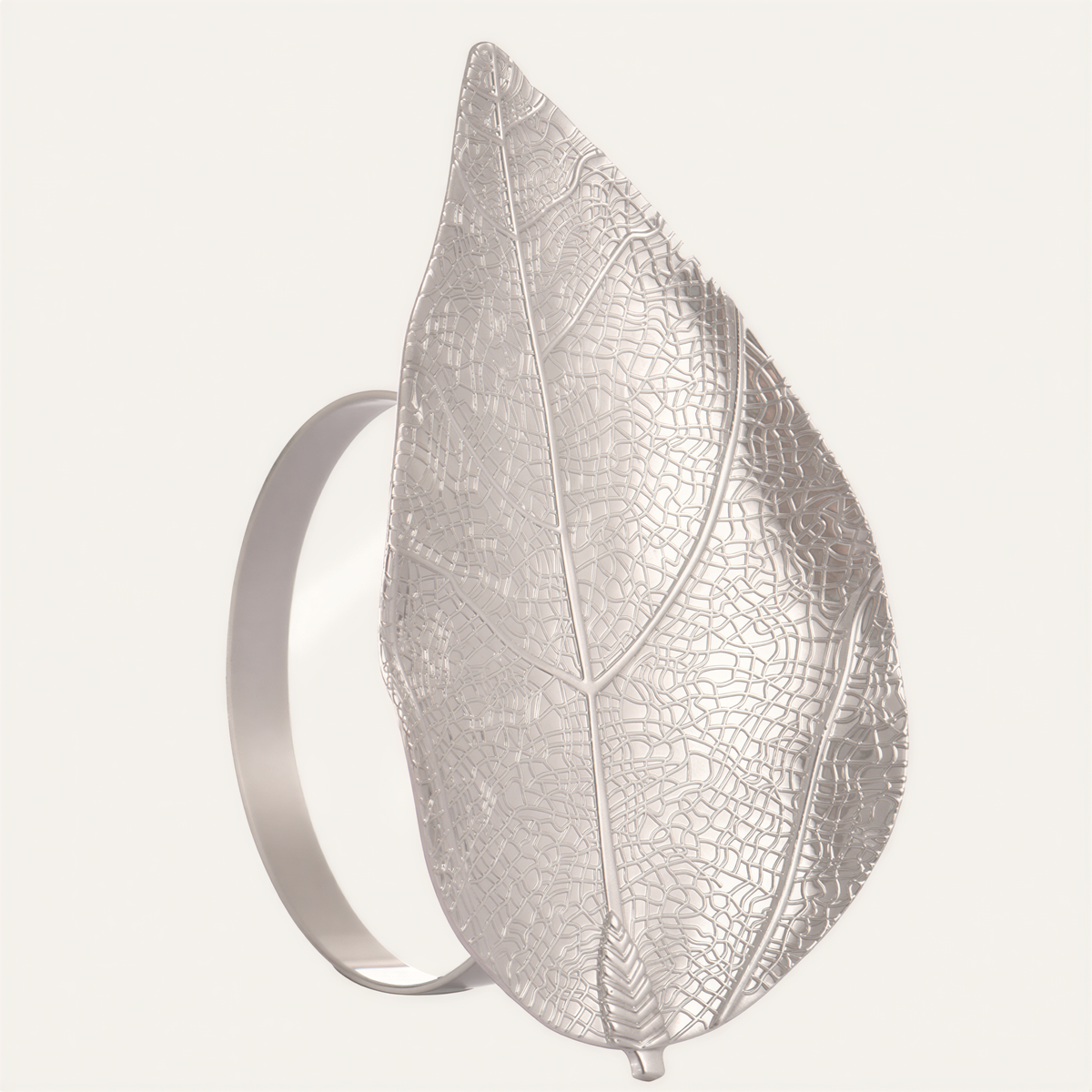 Set of four Silver Grace ZWZ-18-405S napkin rings with silver leaf design, elegant decorative dining table accessories.
