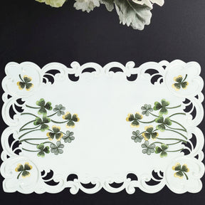Placemats with European Embroidery - The Clem Collection - Decozen
