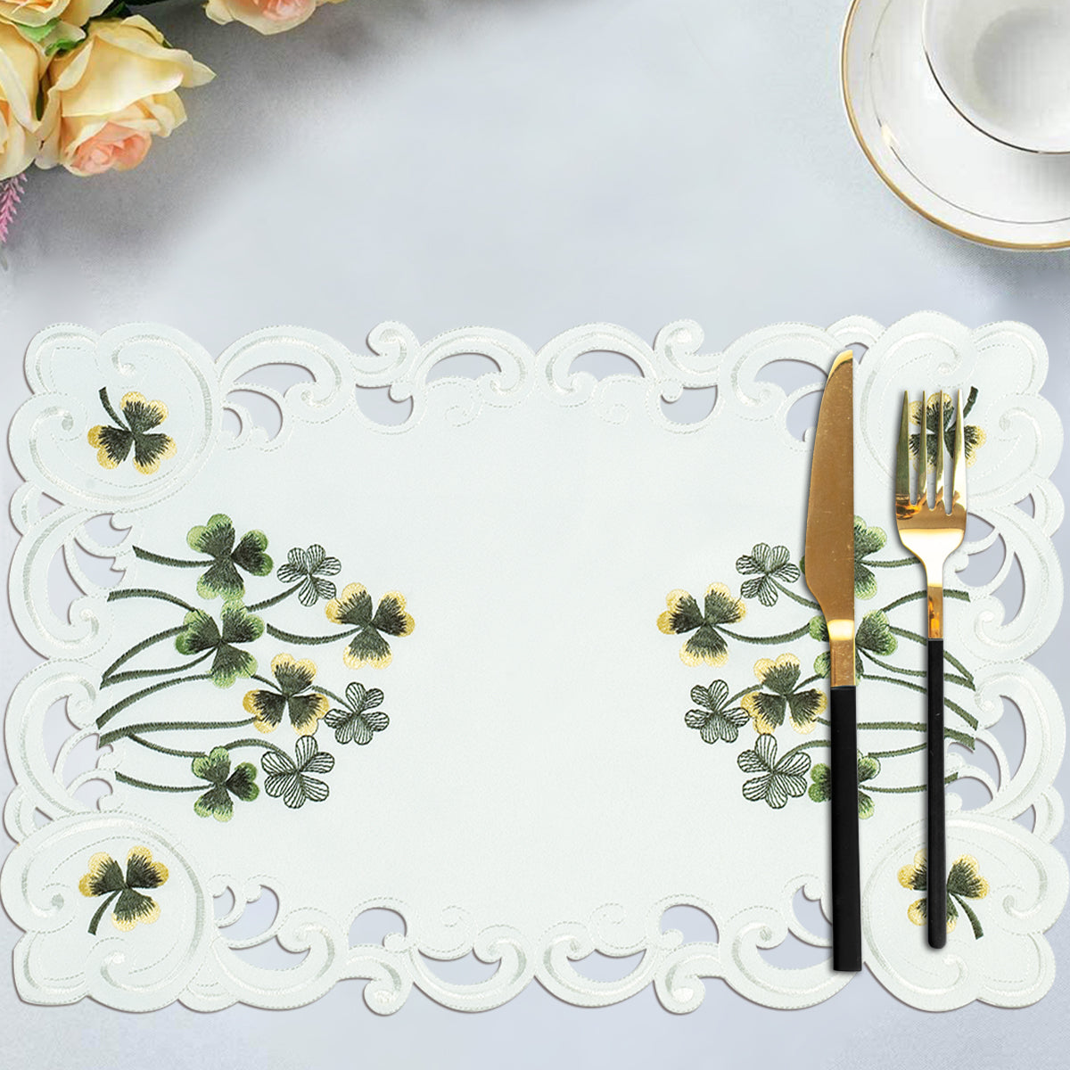 Placemats with European Embroidery - The Clem Collection - Decozen