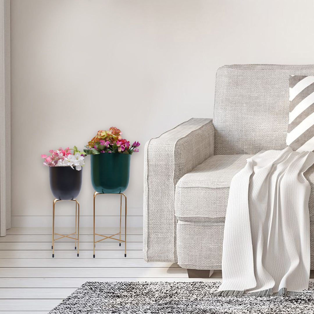 Planter with Metal Stand