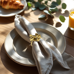Set of four gold bee design napkin rings, decorative tableware accessories from the 0024A171107 brand.