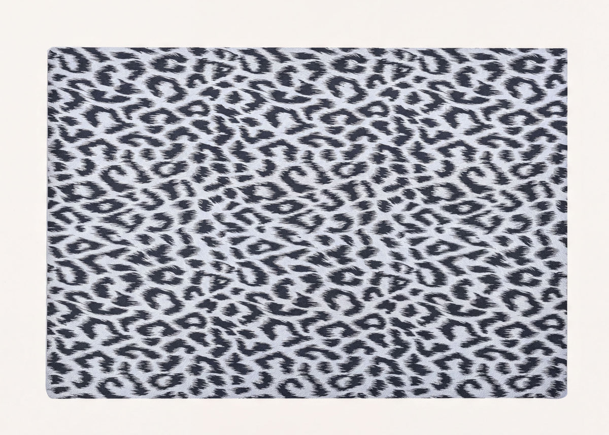 Set of 4 and 6 PVC placemats by 618EVA-6-7-4, showing colorful, durable PVC table protectors on a dining table.