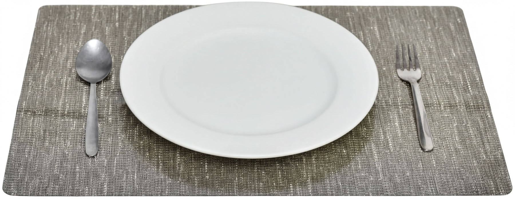 Set of 4 or 8 woven PVC placemats in gold and brown, durable TB08962 PVC placemats for dining table decoration.