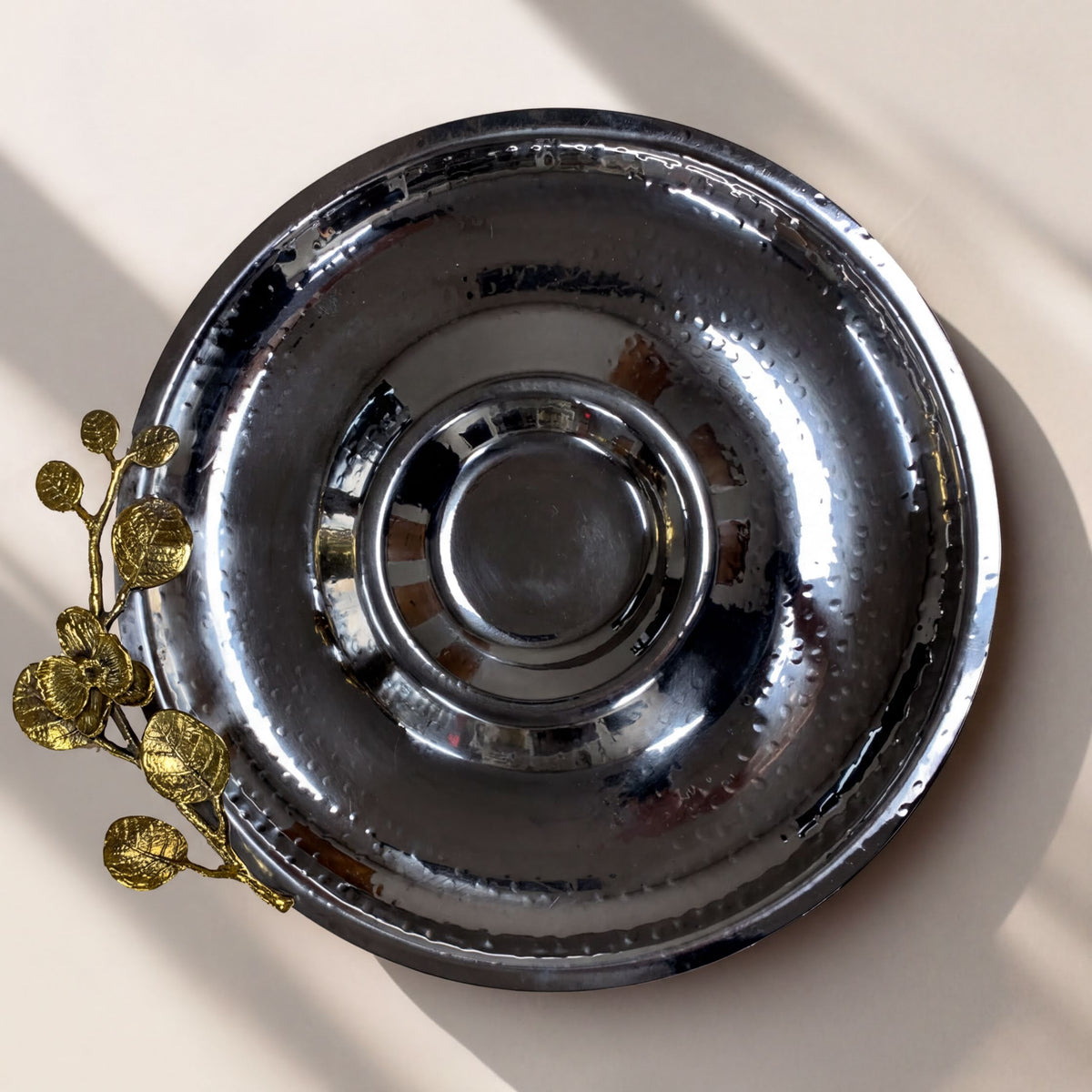Chip and dip snack platter by 23202RLF, stylish kitchen décor with compartments for chips and dips, perfect for entertaining.