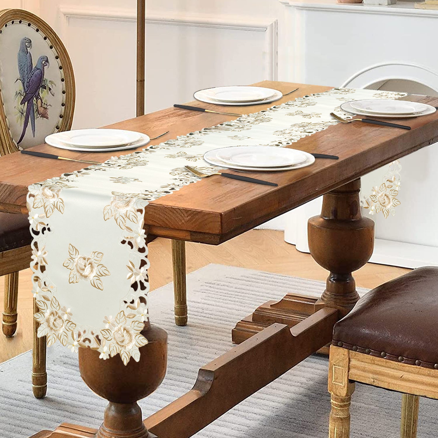 Table Runner with European Embroidery - The Dayse Collection - Decozen