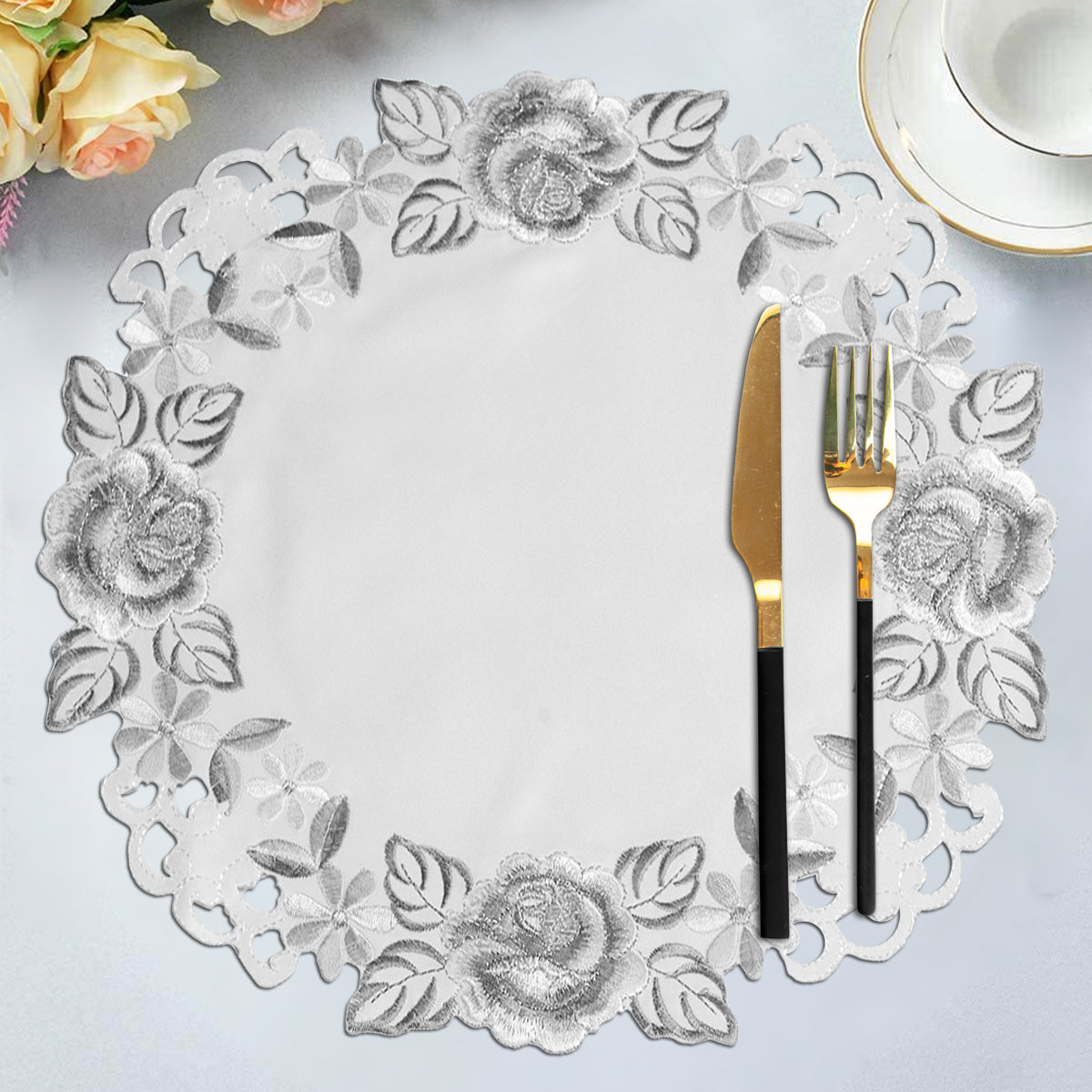 Ivory Round Linen Placemat Doilies - The Alois Collection - Decozen
