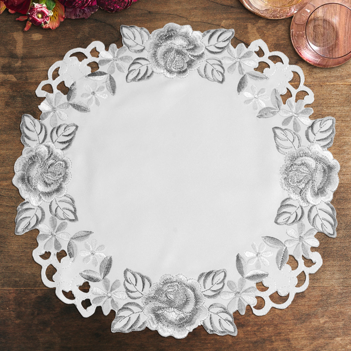 Ivory Round Linen Placemat Doilies - The Alois Collection - Decozen