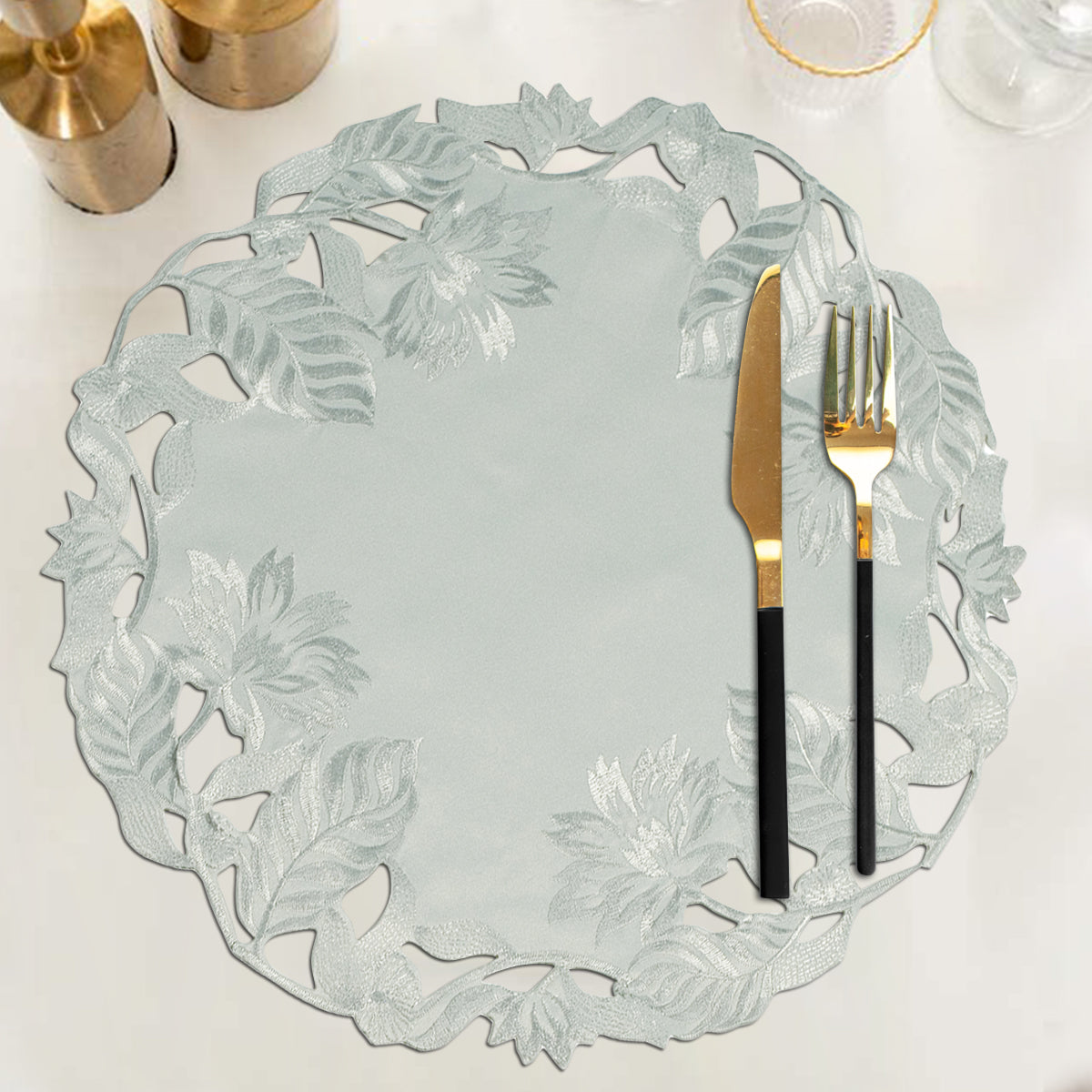 Light Gray Round Linen Placemat Doilies - The Corda Collection - Decozen