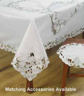 Light Gray Round Linen Placemat Doilies - The Corda Collection - Decozen