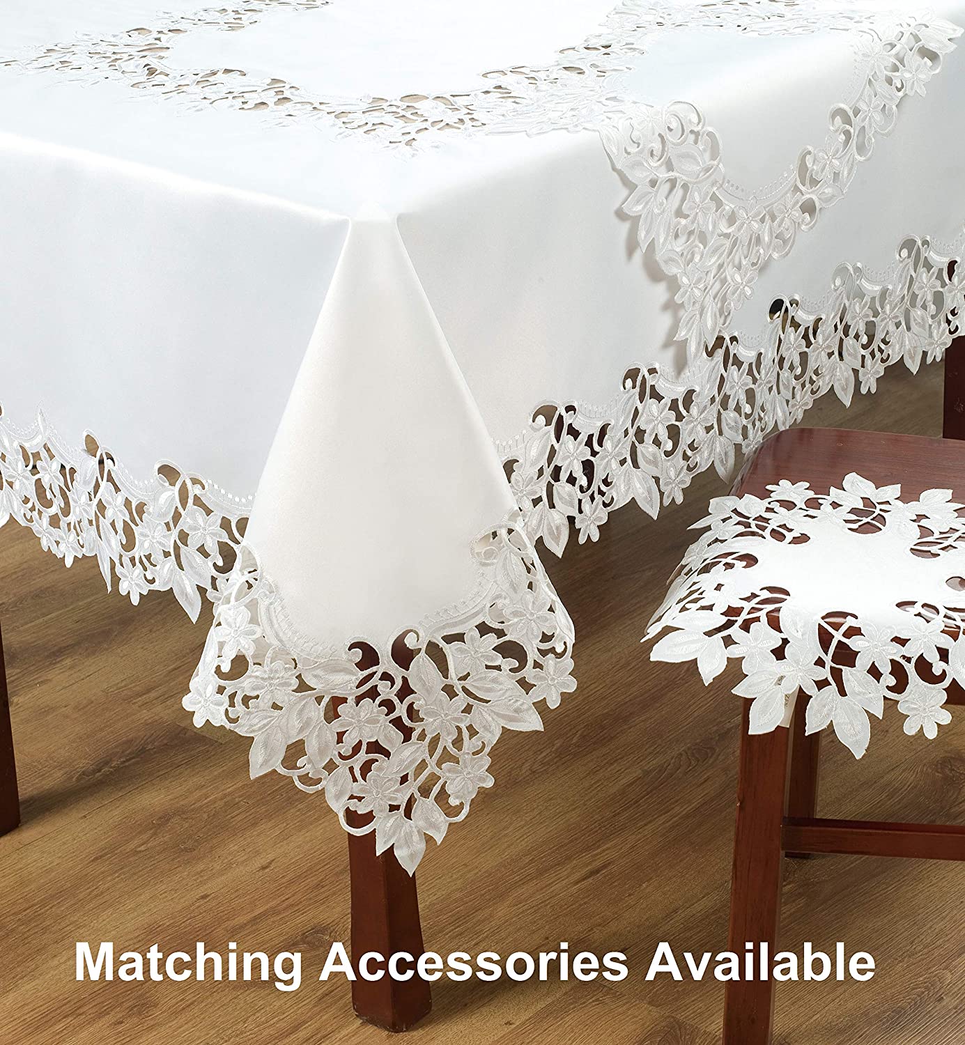 White Round Linen Placemat Doilies - The Darvin Collection - Decozen