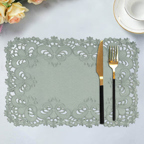 Placemats with European Embroidery - The Creola Collection - Decozen