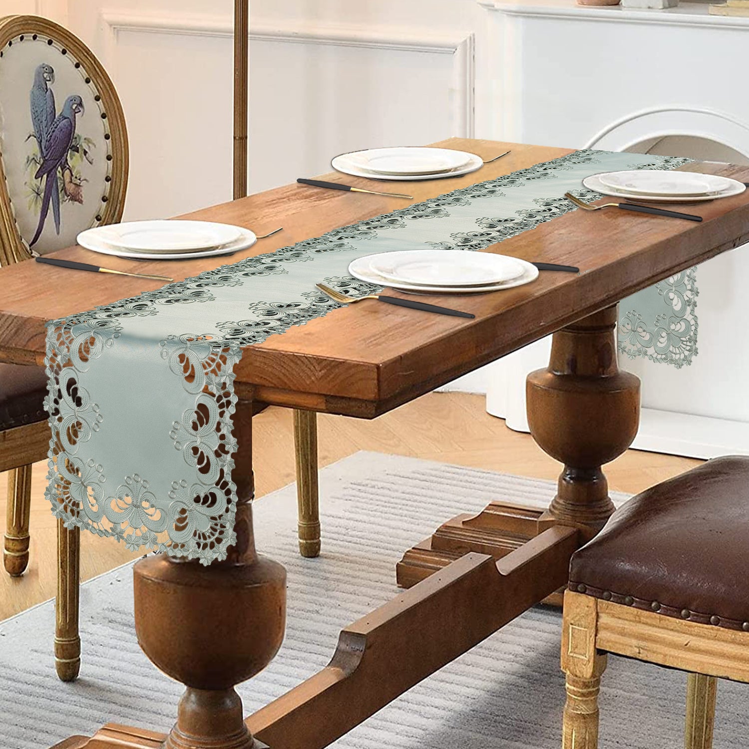 Table Runner with European Embroidery - The Creola Collection - Decozen