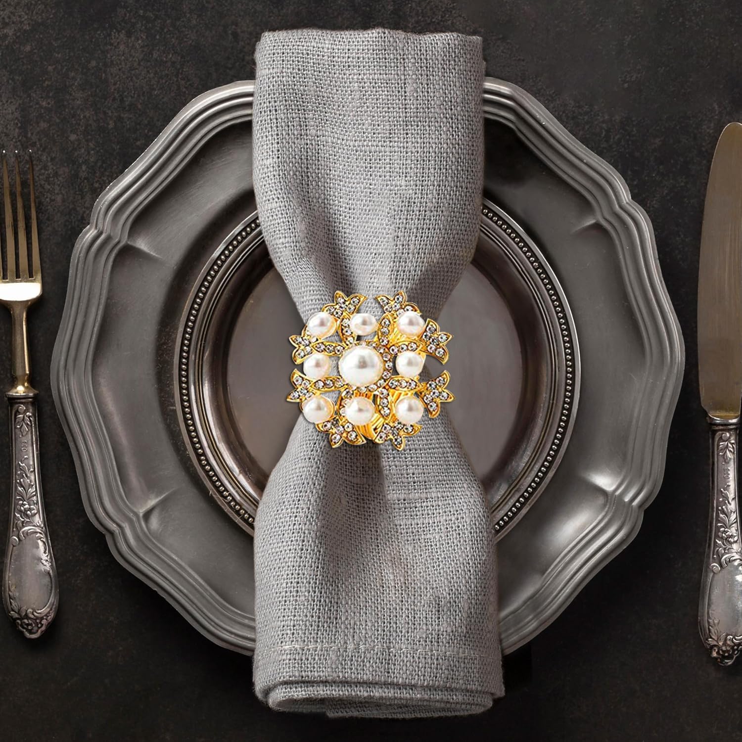 Golden Bloom – Napkin Rings in Gold Floral Pearl Design, Elegant Decorative Dining Table Décor