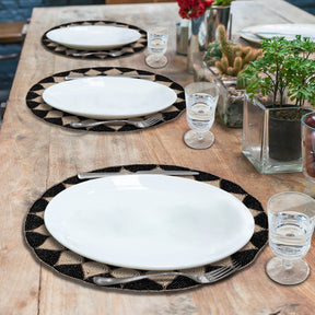 Ebony Drift – Round Beaded Placemats in Black Beige, Luxurious Decorative Dining Table Accent 14 inch - Decozen