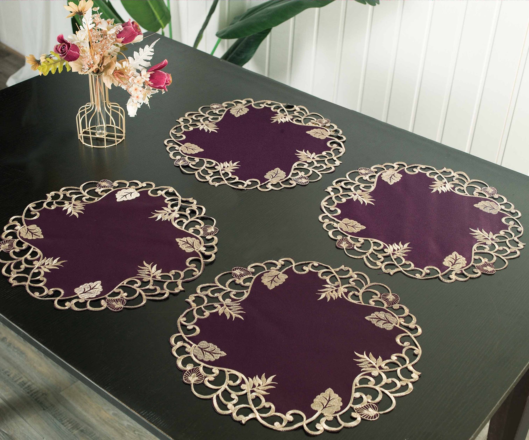 Velvet Plum – Plum Gold Table Doilies, Tarantino Collection Artistic Dining Décor 15 inch - Decozen