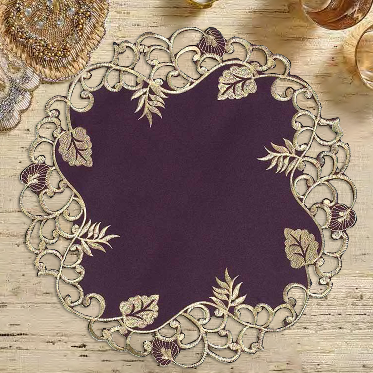 Velvet Plum – Plum Gold Table Doilies, Tarantino Collection Artistic Dining Décor 15 inch - Decozen