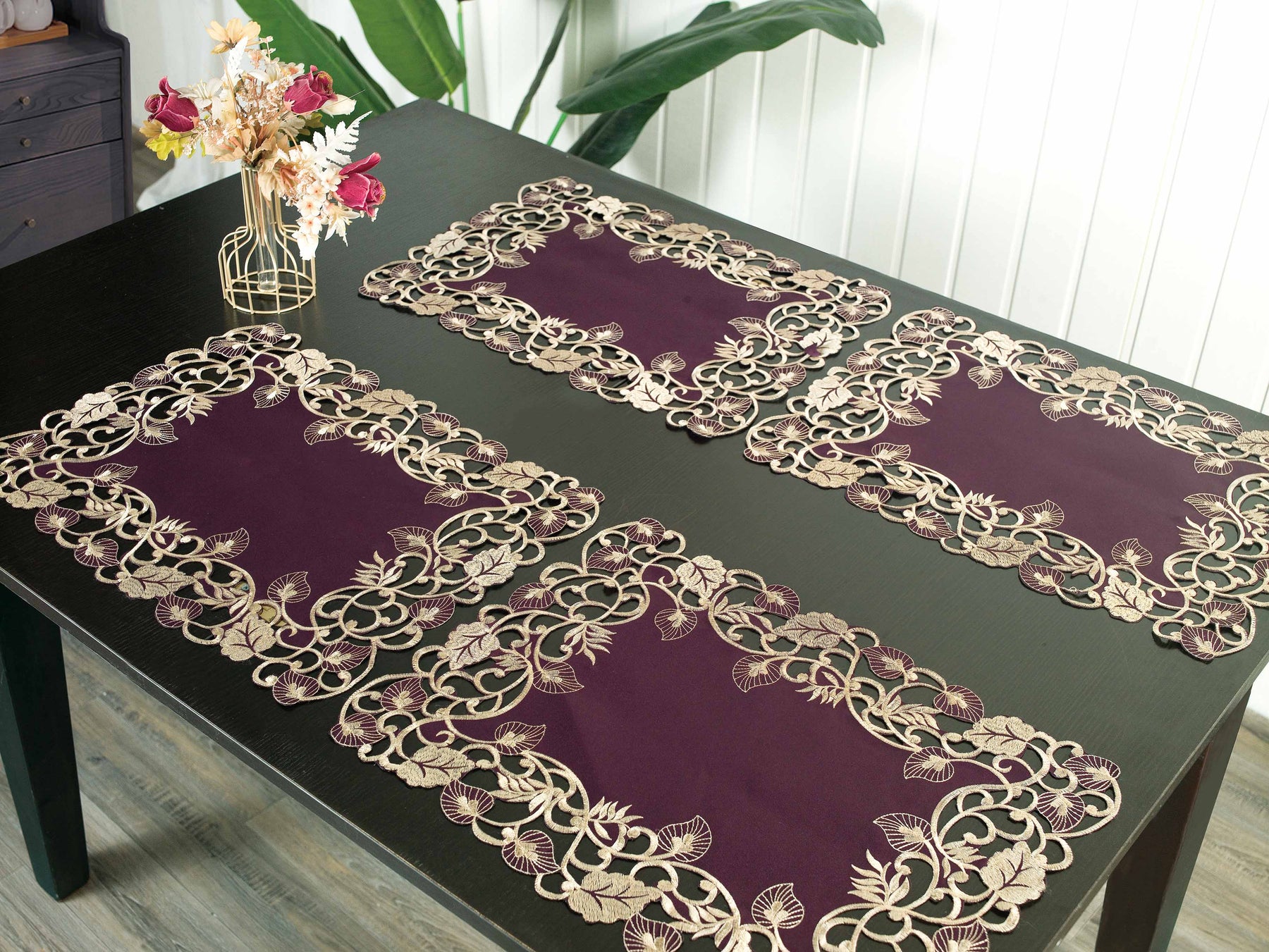 Velvet Plum – Plum Gold Table Placemats, Tarantino Collection Artistic Dining Décor 12*18 inch - Decozen