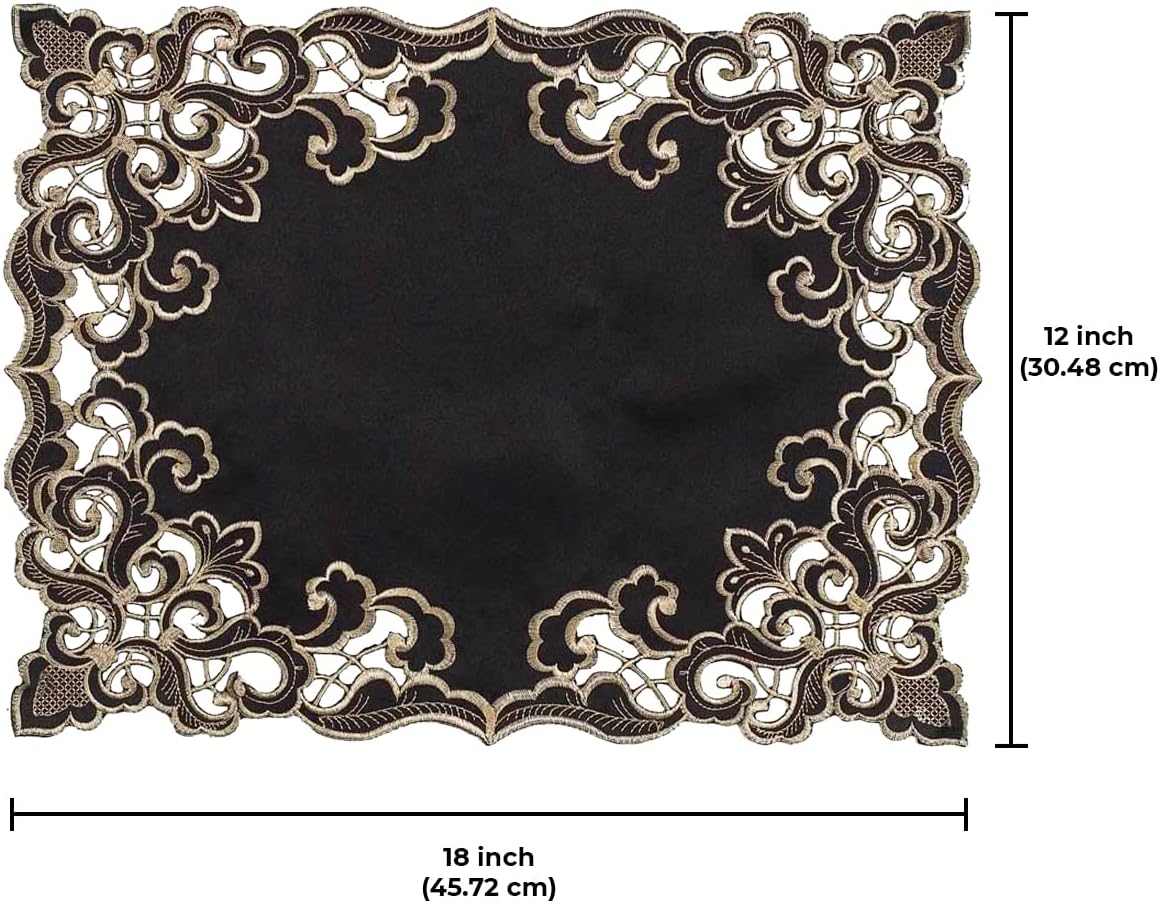Set of four Noir Luxe black and gold table placemats from RIZ-004-PM Granada Collection, modern 12x18 inch dining décor.