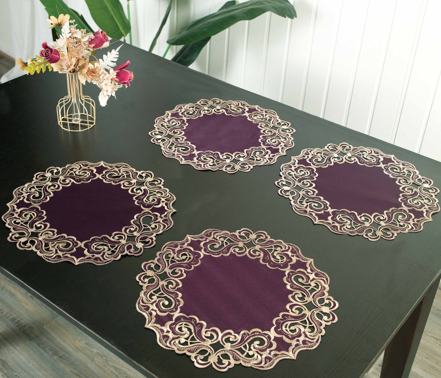 Amethyst Haze – Plum Gold Table Doilies, Granada Collection Artistic Table Décor 15 inch - Decozen