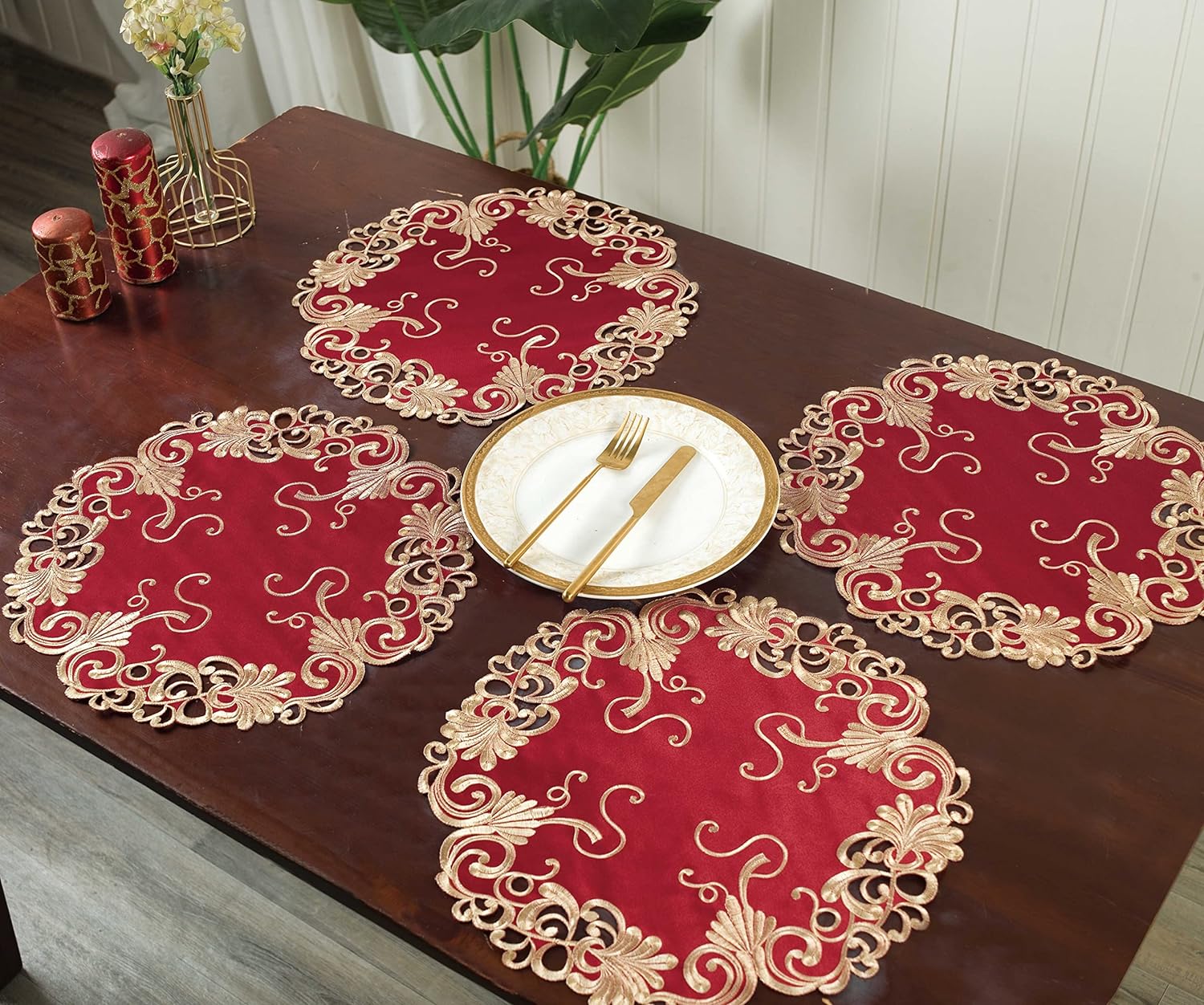 Burgundy Charm – Burgundy Gold Table Doilies, Chantelle Collection Artistic Table Décor 15 inch - Decozen