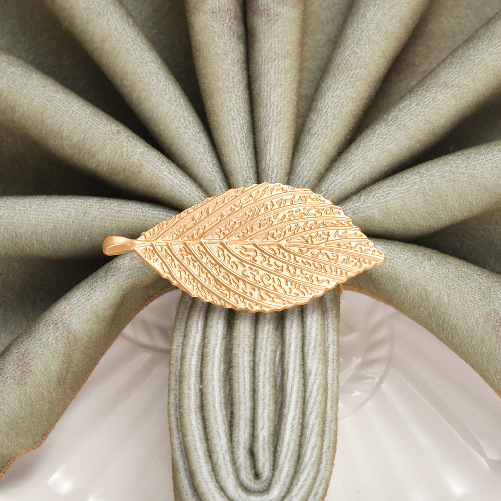 Luxe Petal – Napkin Rings in Gold Leaf Design, Artistic Decorative Dining Table Décor - Decozen