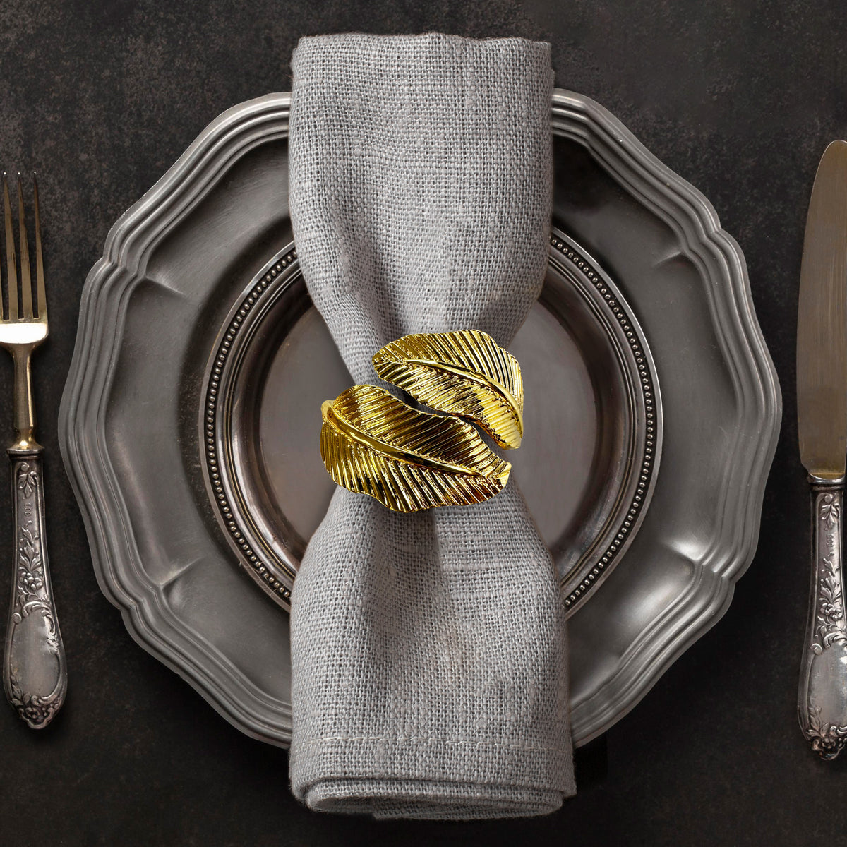 Golden Serenity – Napkin Rings in Gold Leaf Design, Elegant Decorative Dining Table Décor - Decozen