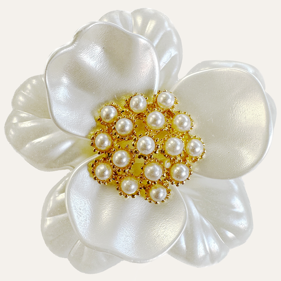 Floral Whisper – Napkin Rings in White Gold Floral Design, Artistic Decorative Dining Table Décor - Decozen