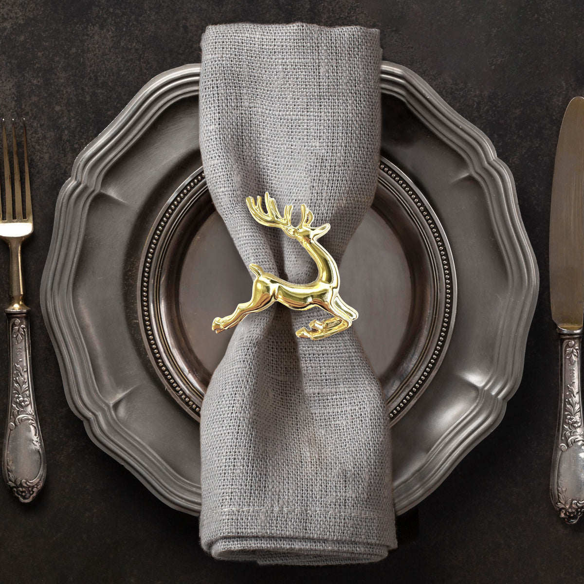 Golden Reindeer – Napkin Rings in Gold Reindeer Design, Elegant Decorative Dining Table Décor - Decozen
