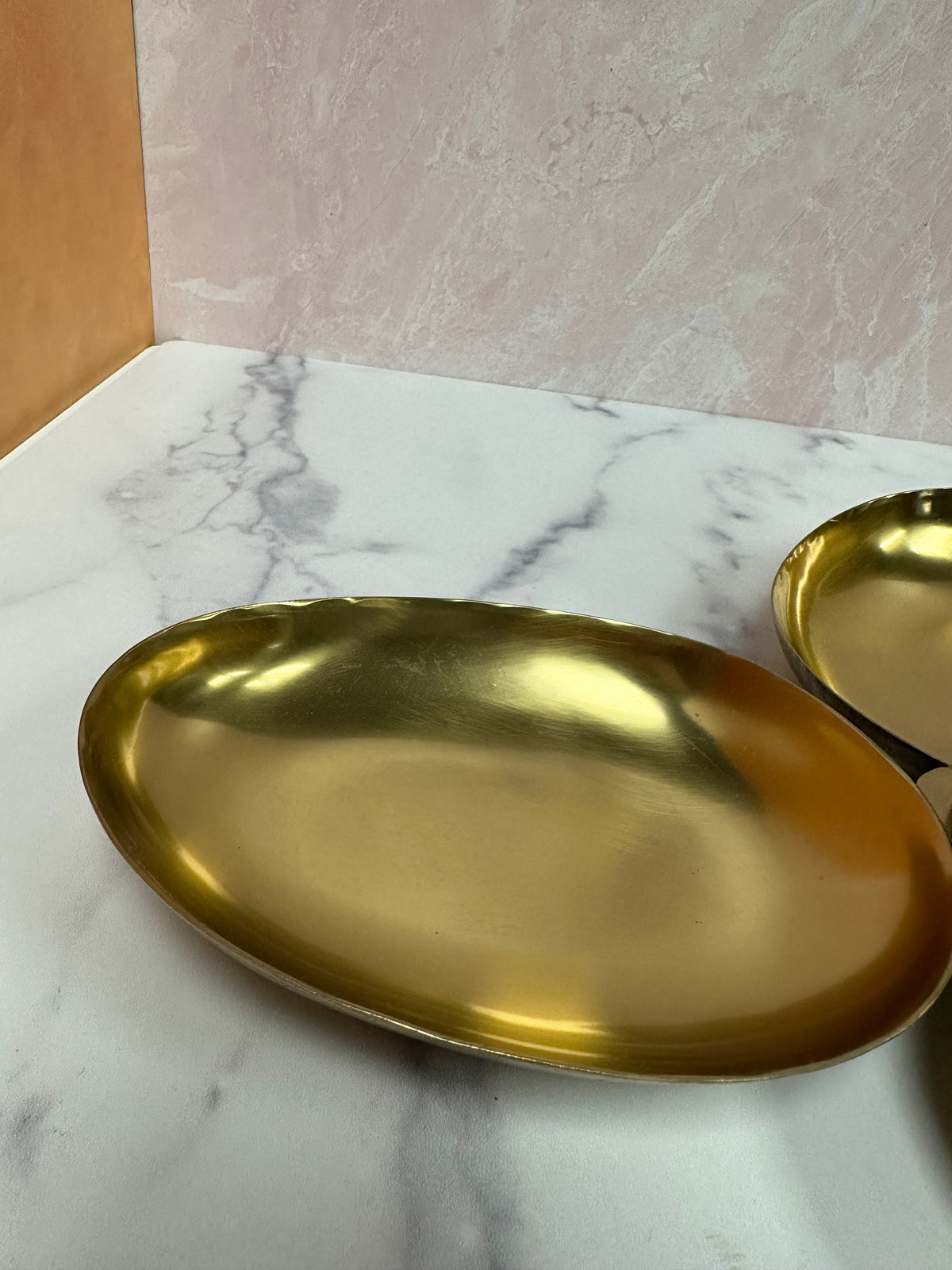 Three-bowl condiment server by 12417ELBA, stylish kitchen décor for serving sauces and condiments in a modern setting.