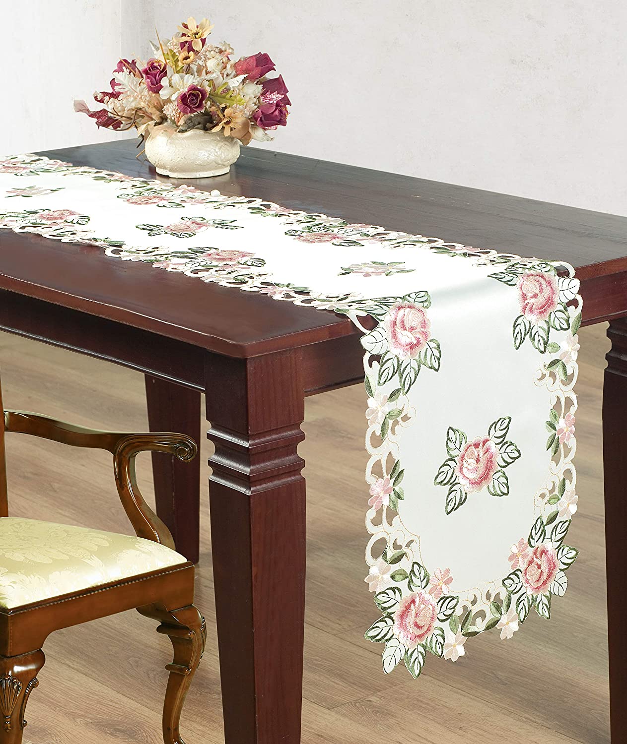 Table Runner with European Embroidery - The Bryton Collection - Decozen