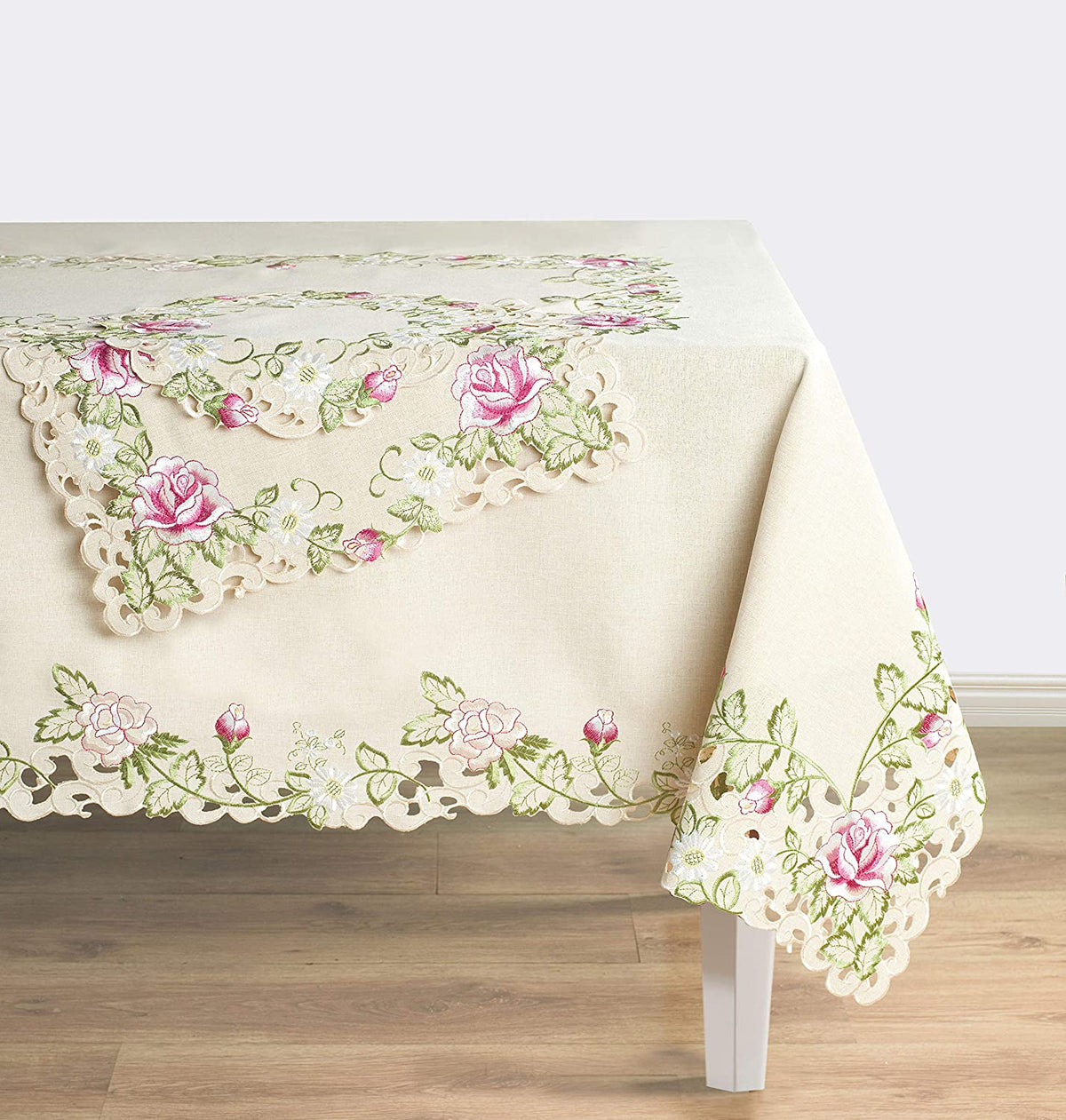 Round Linen Placemat Doilies - Set of 4 - Decozen