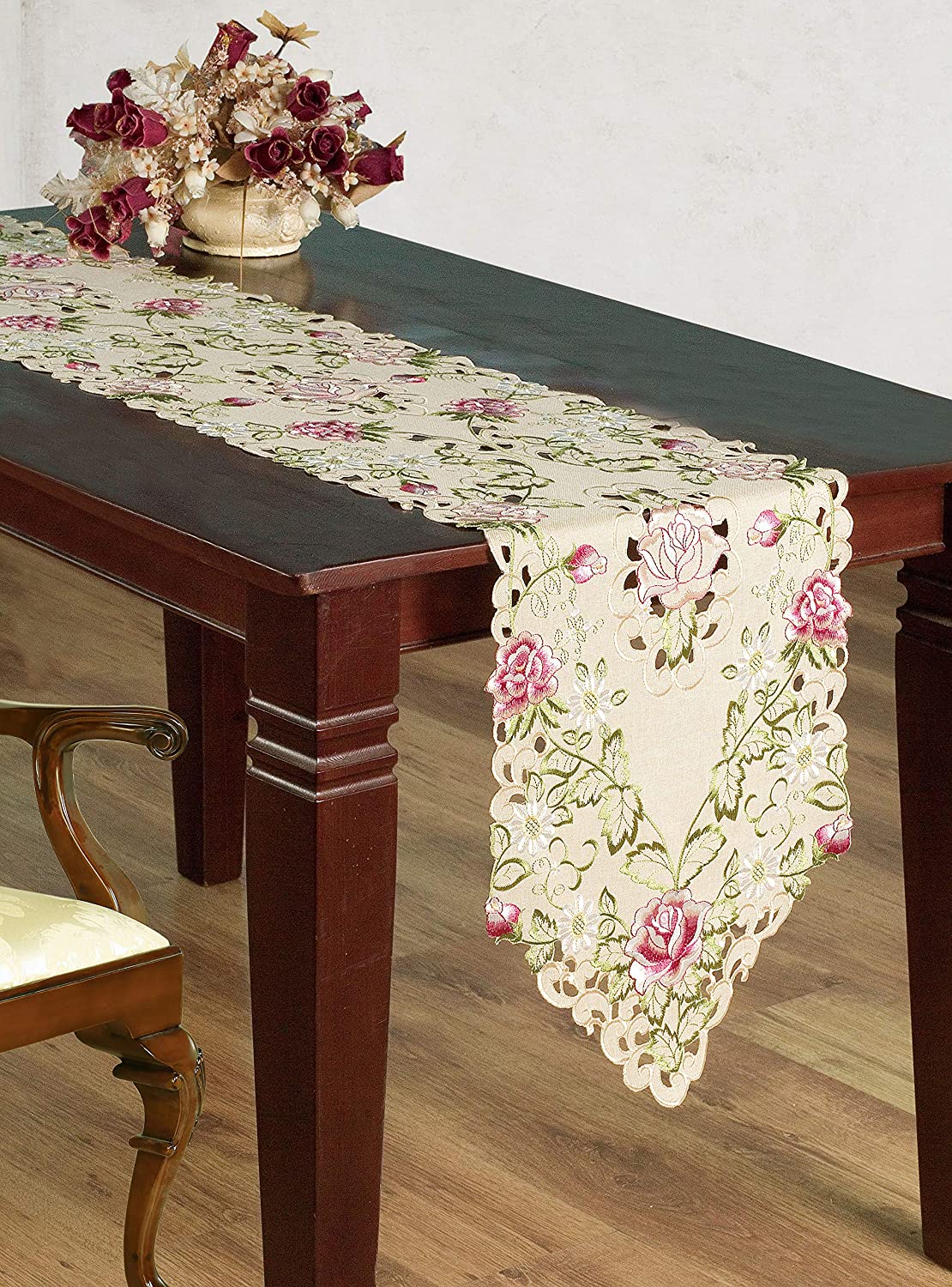 Table Runner with European Embroidery - Decozen