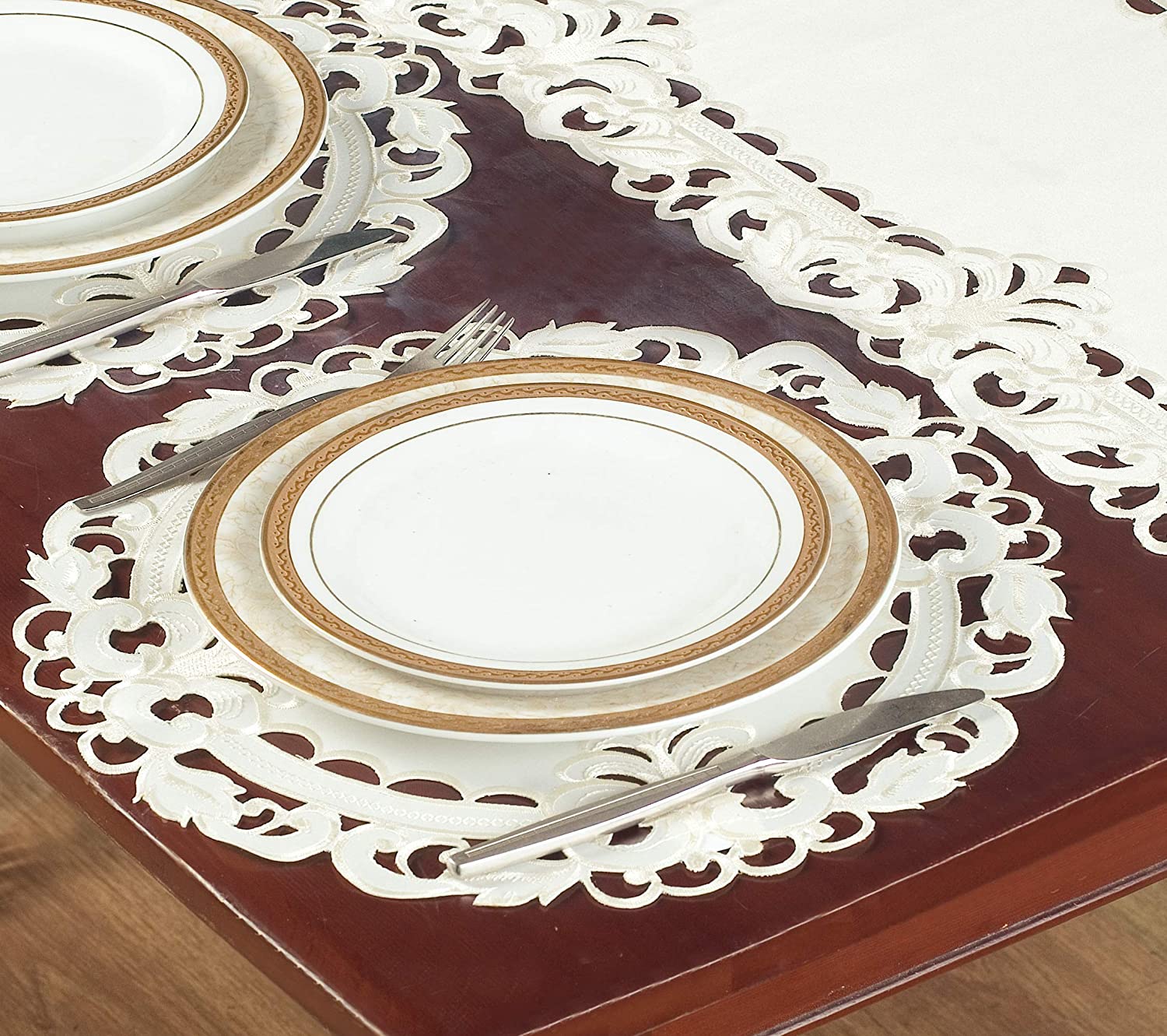 Light Beige Round Linen Placemat Doilies - The Damarcus Collection - Decozen